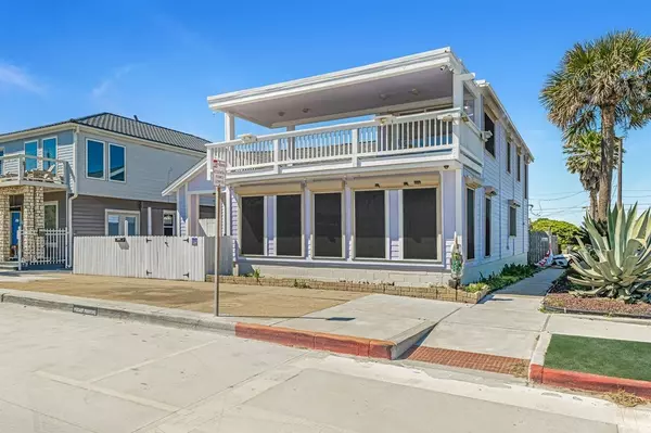3102 Avenue S, Galveston, TX 77550