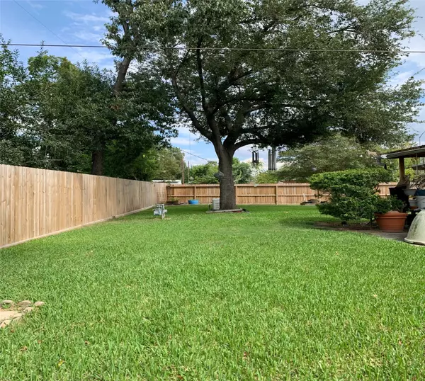 Houston, TX 77055,7402 Dearborn ST