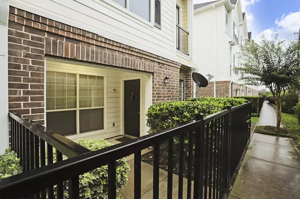 Houston, TX 77063,9200 Westheimer RD #907