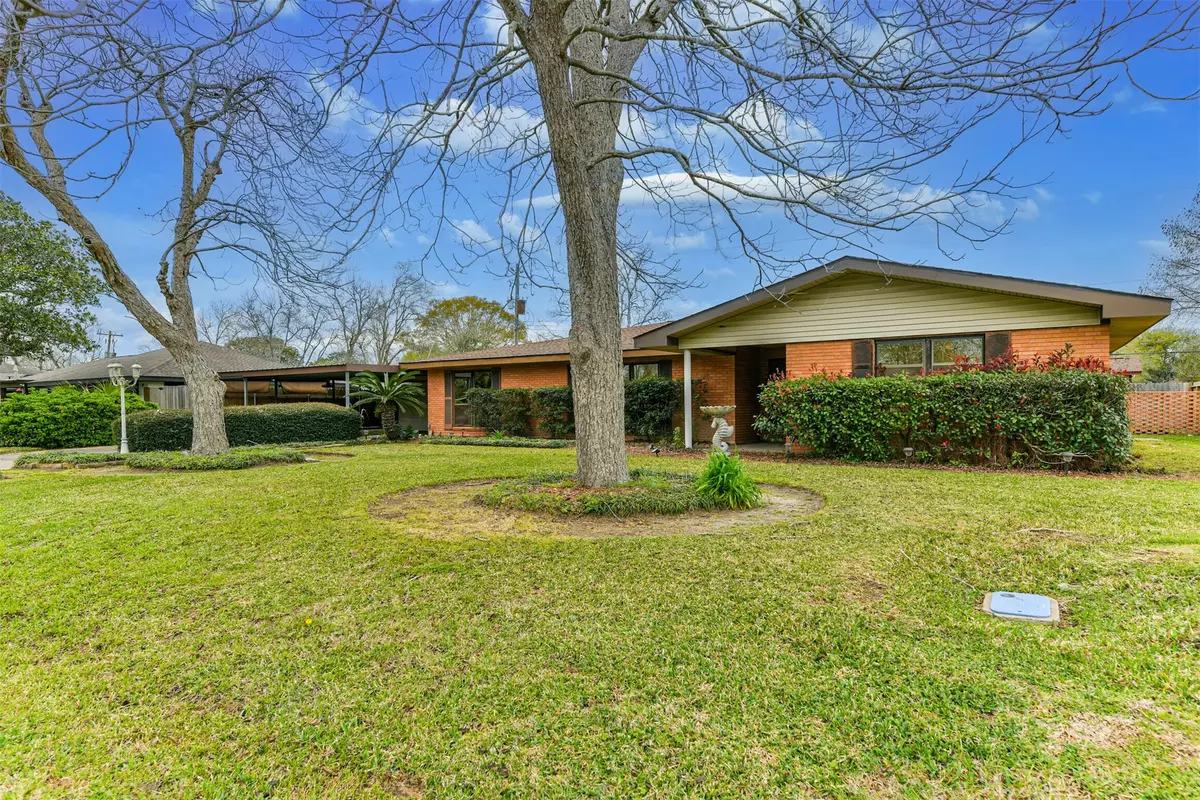 Hitchcock, TX 77563,8102 Dellanera DR
