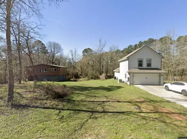 106 Seminole DR, Conroe, TX 77316