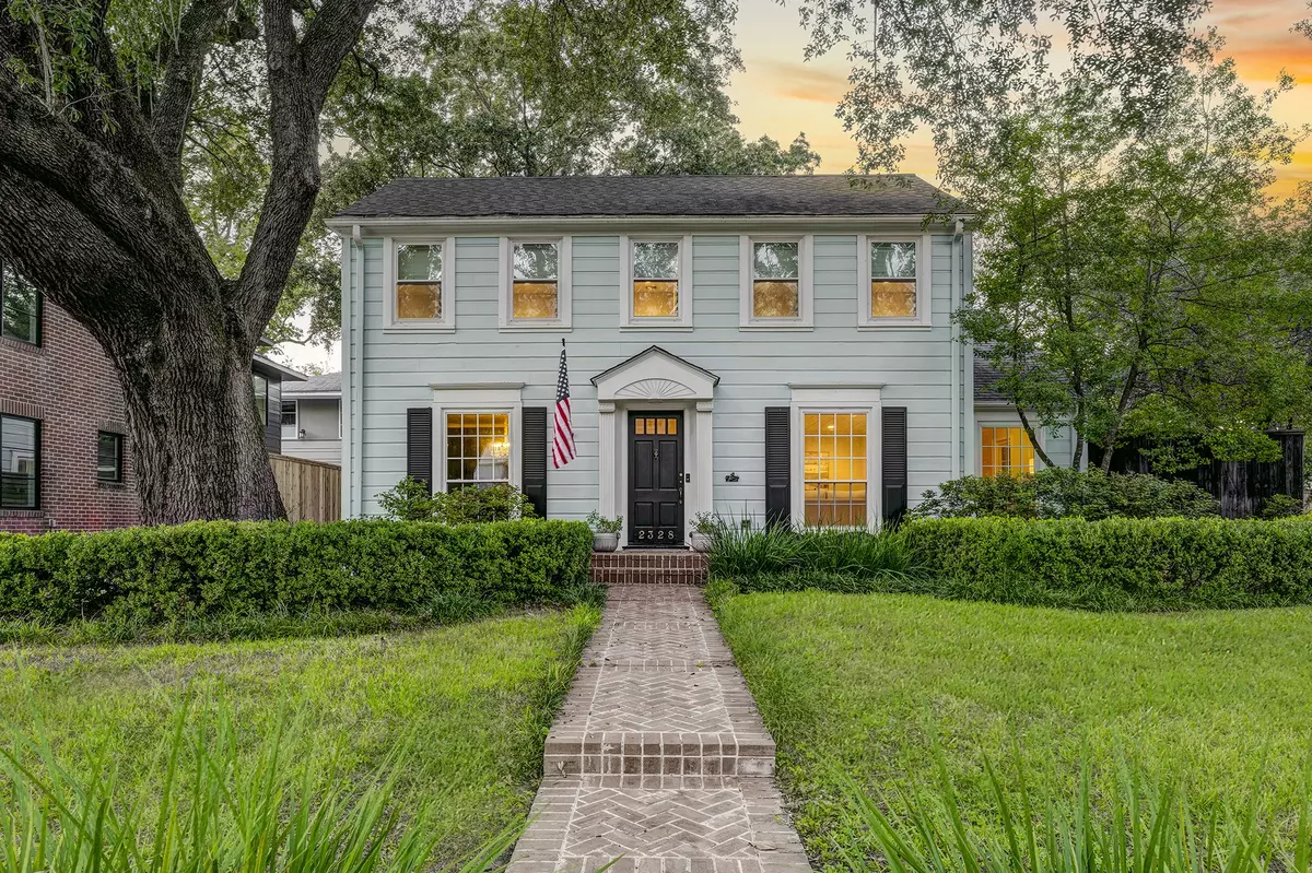 Houston, TX 77005,2328 Dunstan RD