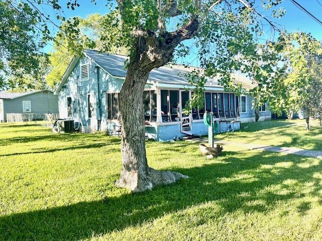 5422 7th ST,  Danbury,  TX 77534