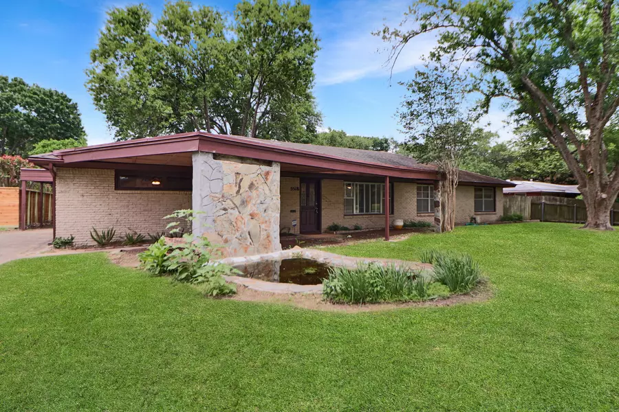 5518 Holly ST, Houston, TX 77081