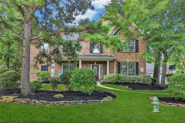 27 N Terrace Mill CIR, The Woodlands, TX 77382