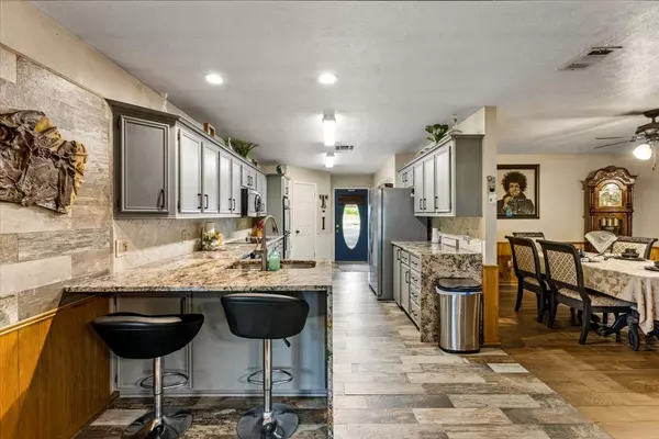 Livingston, TX 77351,141 Teena LN