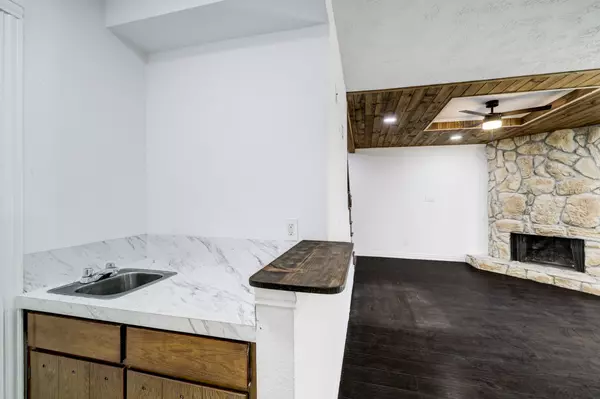 Houston, TX 77039,5610 Easthampton DR #B