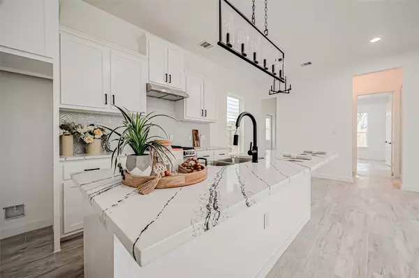 9418 Madera RD, Houston, TX 77078