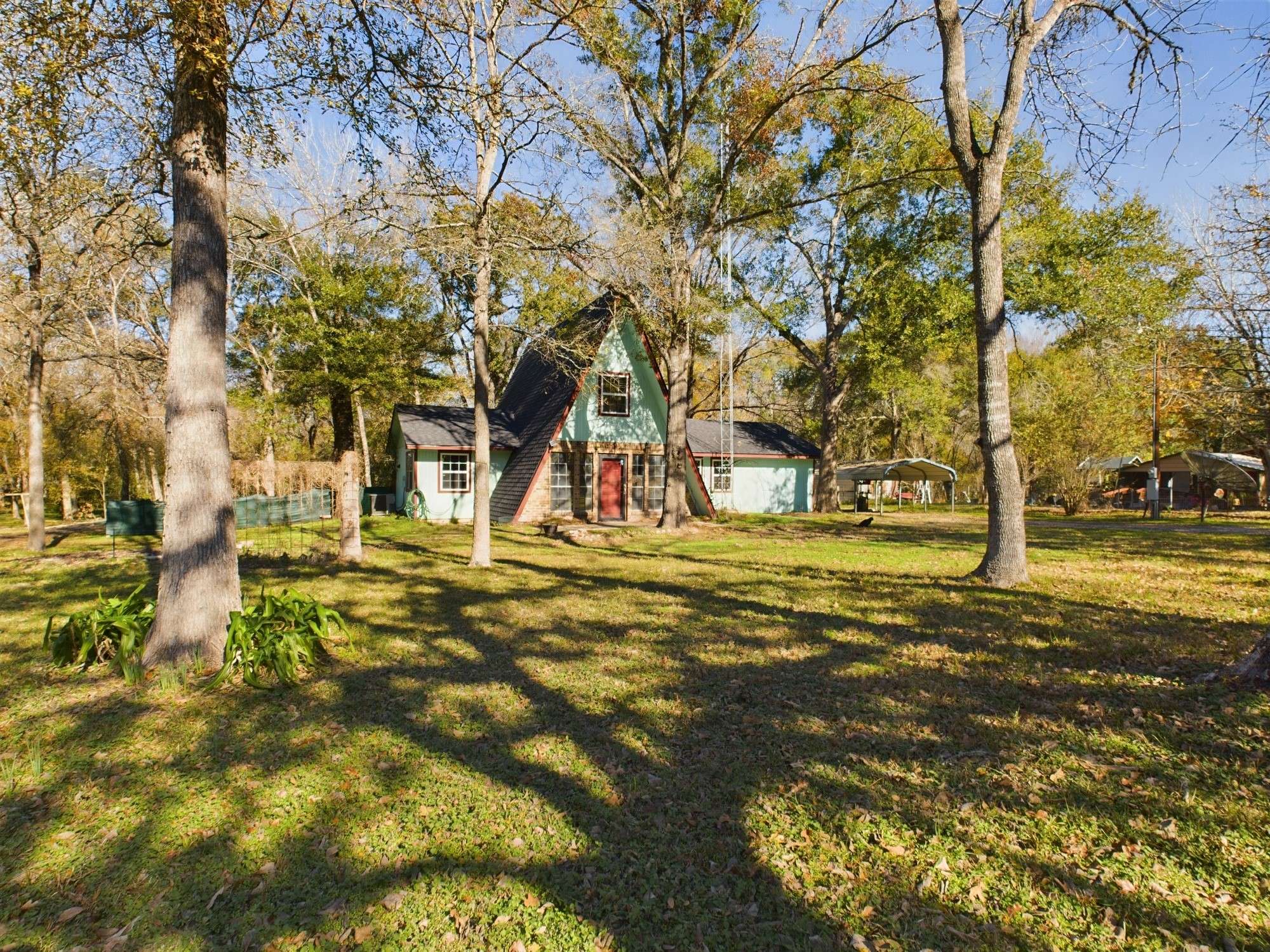 Caldwell, TX 77836,569 N Berry Ridge