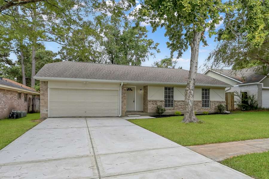 7 Ollerton DR, Conroe, TX 77303