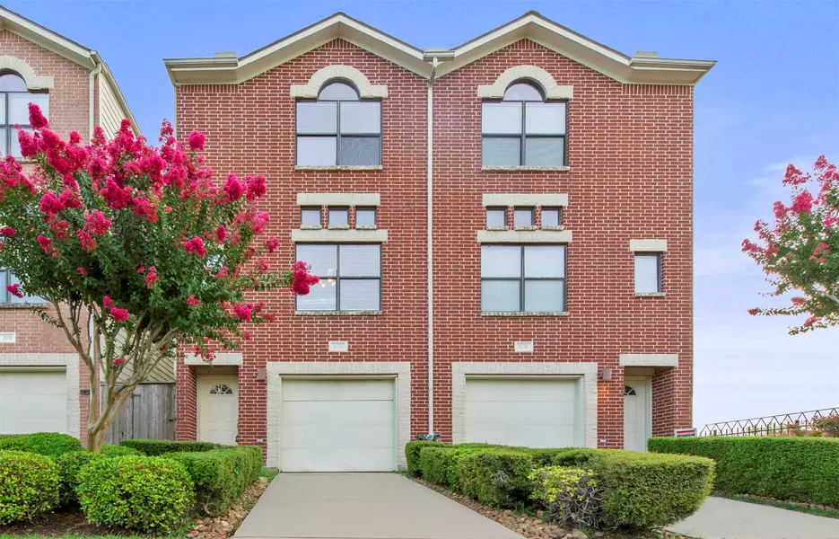 3501 Link Valley DR #102, Houston, TX 77025