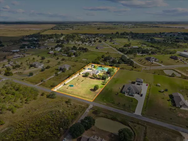 7810 Bobwhite ST, Brookshire, TX 77423