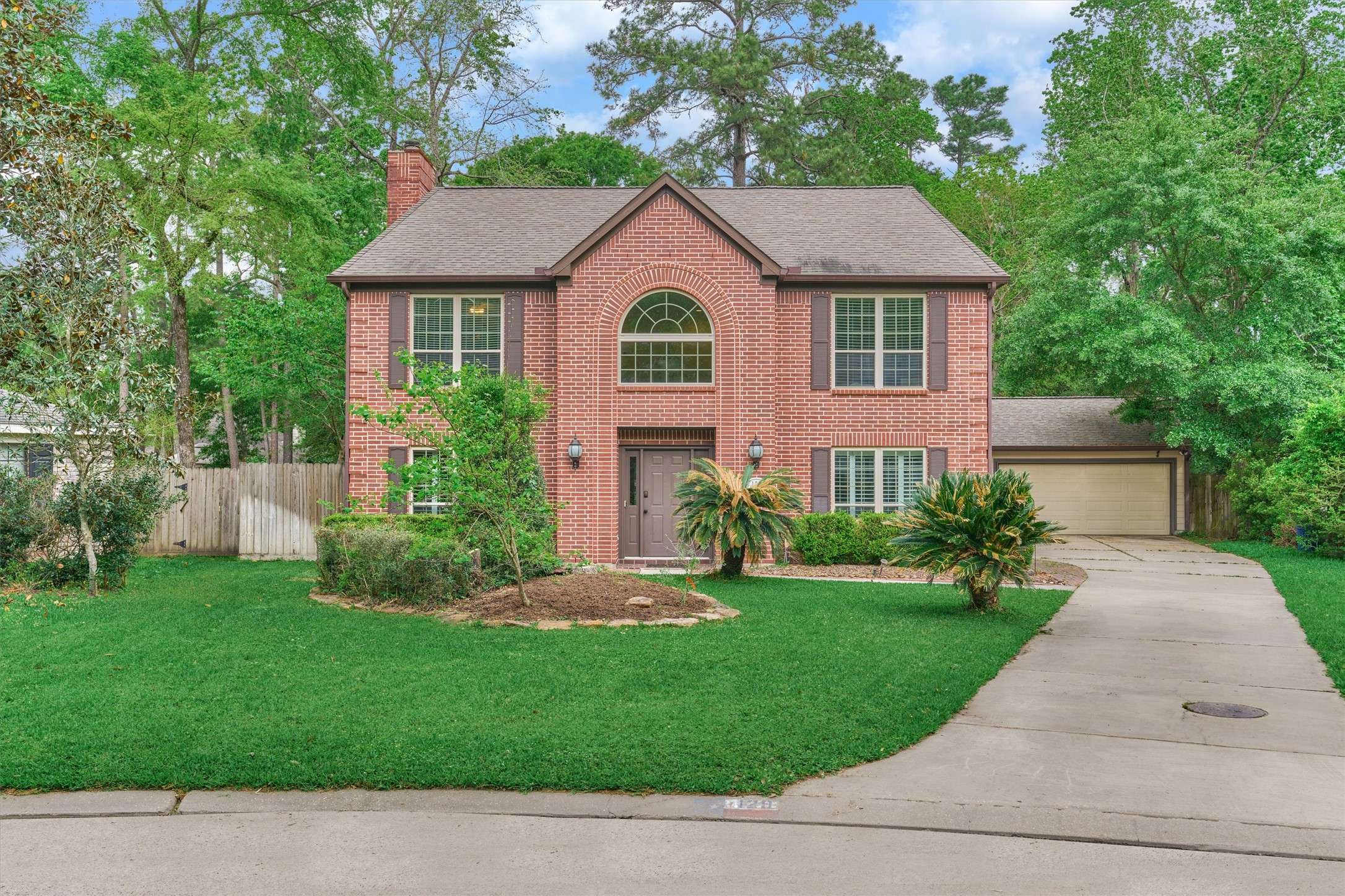 The Woodlands, TX 77381,129 N Rainbow Ridge CIR