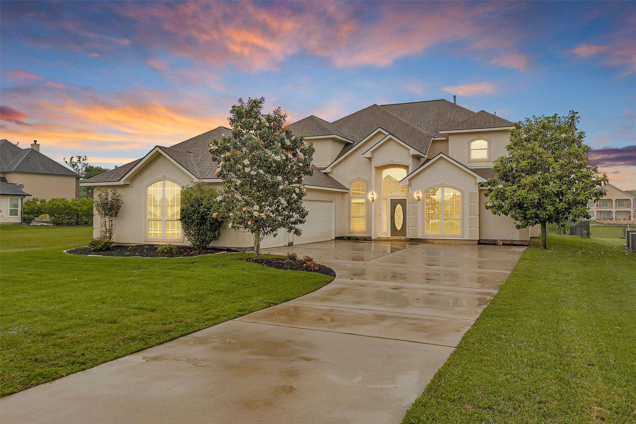 11592 Grandview DR, Montgomery, TX 77356