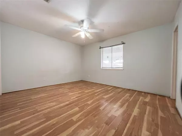 Houston, TX 77072,7247 Cook RD