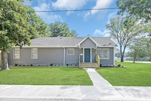 1229 James ST, Deer Park, TX 77536