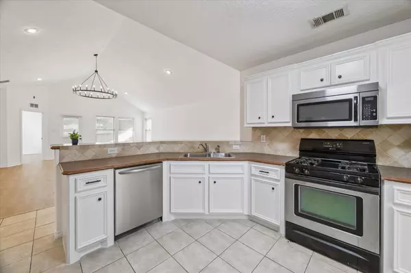 Conroe, TX 77356,109 Moonspinner