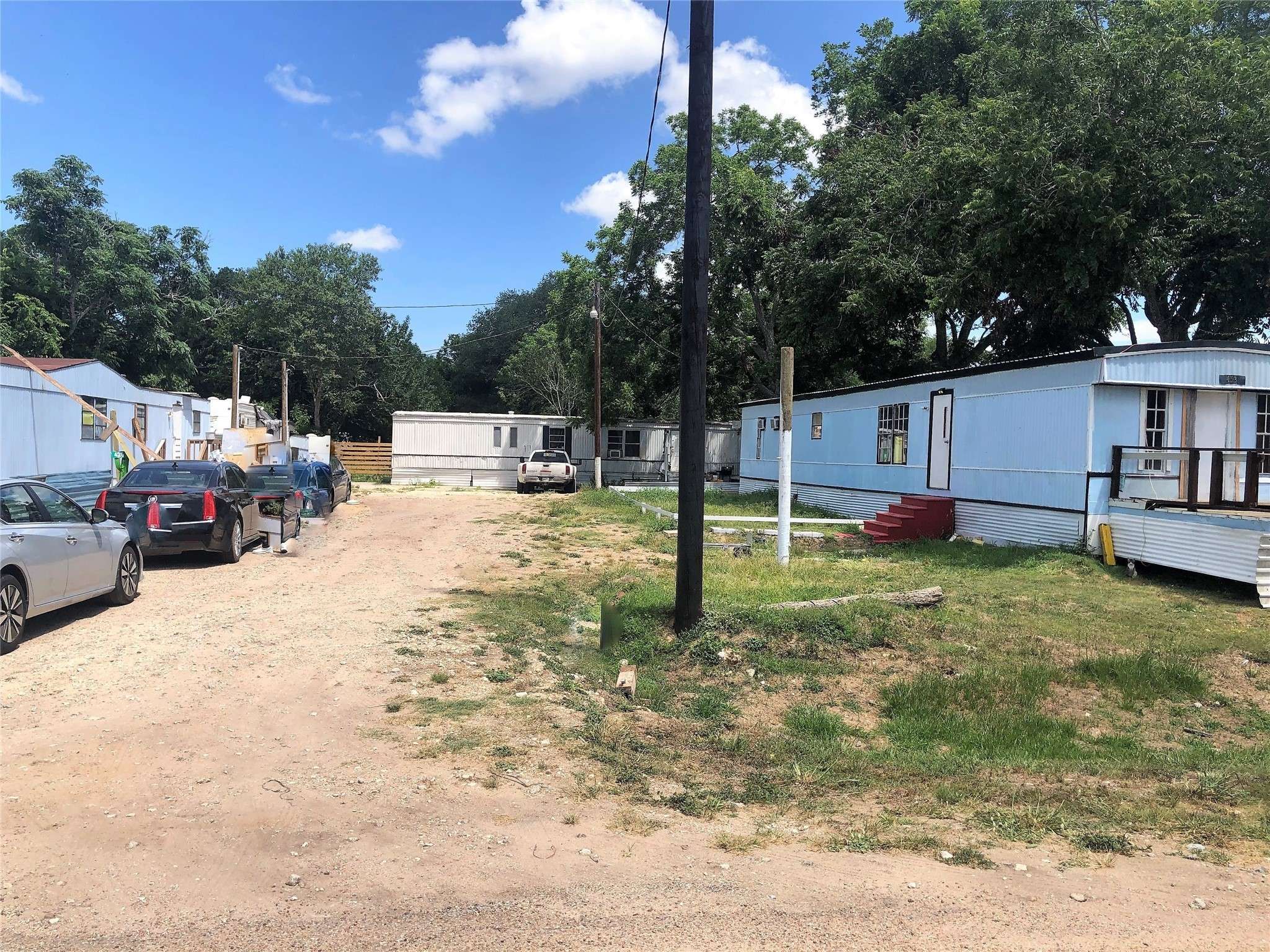 Garwood, TX 77442,425, 437, 453, 465 Main ST