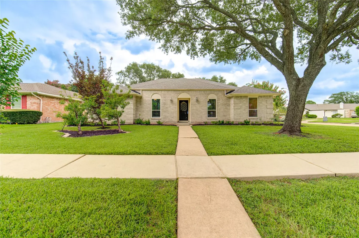 Meadows Place, TX 77477,12202 Meadowhollow DR