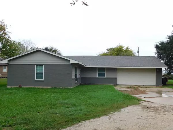 11024 S Hwy 71, El Campo, TX 77437