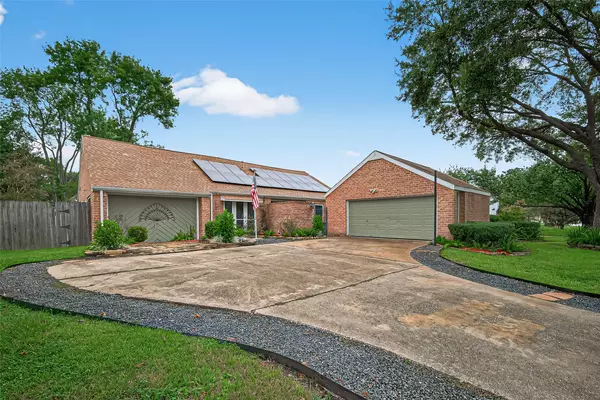 16310 Wall ST, Jersey Village, TX 77040
