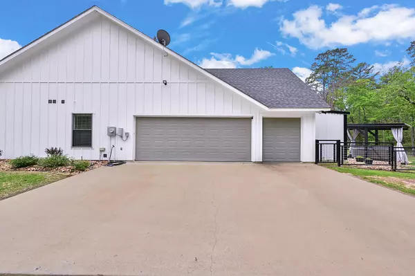 Crockett, TX 75835,149 Yaupon LN