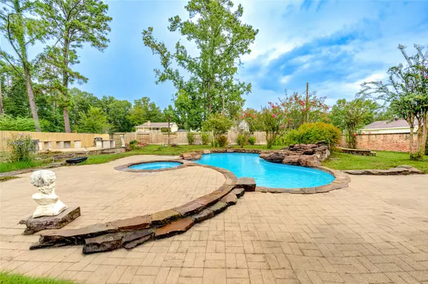 Conroe, TX 77385,303 Shady Glen LN