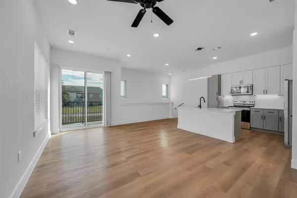 Marble Falls, TX 78654,1601-402 Mustang DR