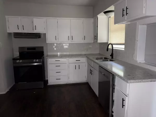 Houston, TX 77033,6122 Glenhurst DR