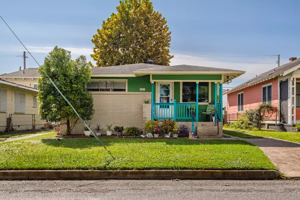 Galveston, TX 77551,4511 Avenue Q