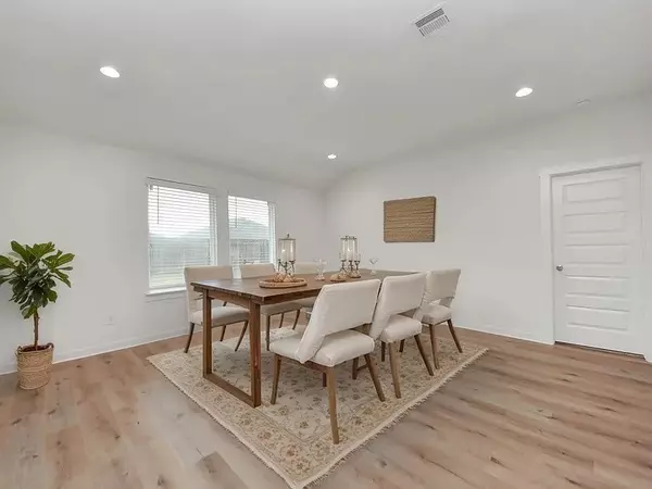 Rosharon, TX 77583,8203 Molasses WAY