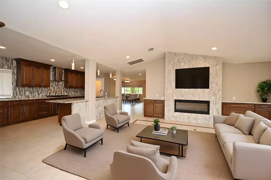 2127 Lamonte LN, Houston, TX 77018