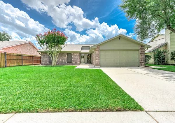 9822 Sageorchard LN, Houston, TX 77089