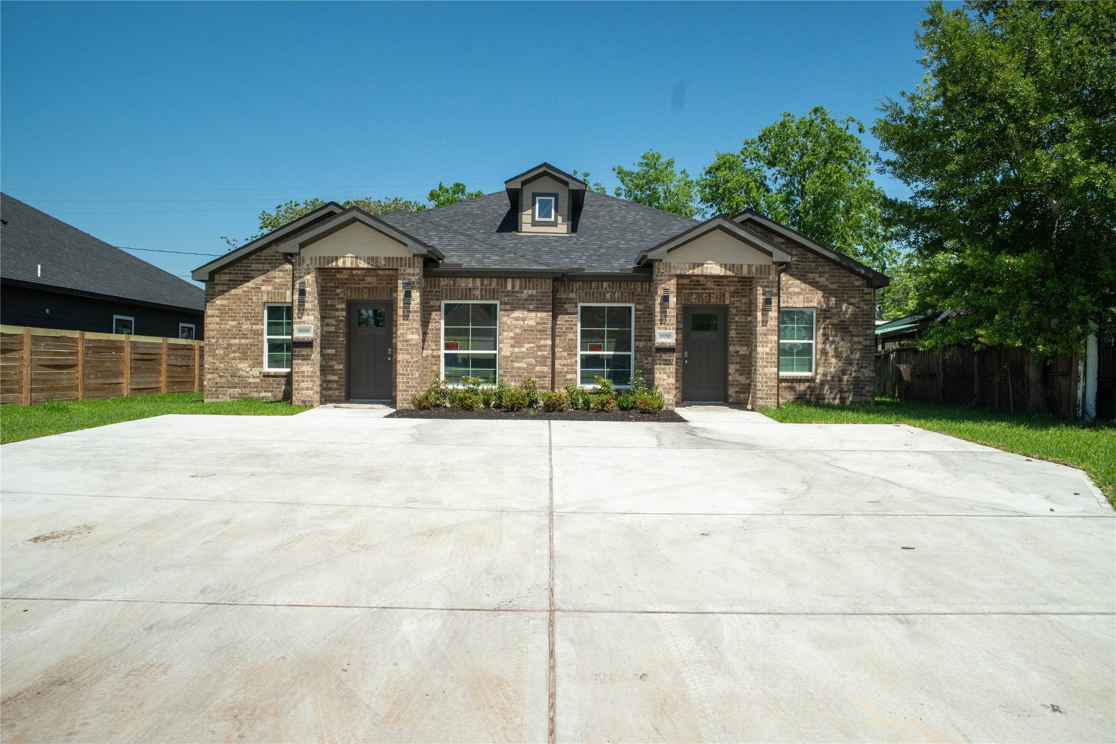 5819 Doolittle BLVD, Houston, TX 77033
