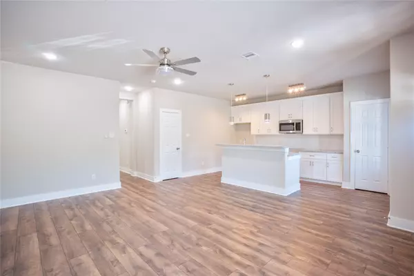 Houston, TX 77033,5819 Doolittle BLVD