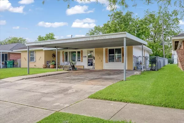 Houston, TX 77034,922 Creager ST