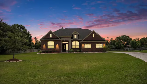 3702 Madison AVE, Beach City, TX 77523