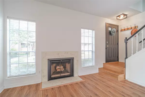1515 Sandy Springs RD #2201, Houston, TX 77042