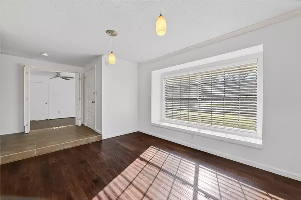 Sugar Land, TX 77479,2307 Brook View LN