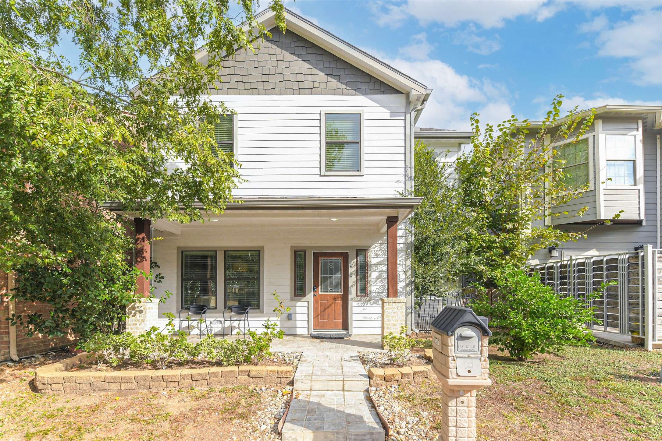 1919 Bittercreek DR, Houston, TX 77042