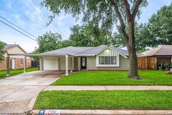 706 E Lambuth LN,  Deer Park,  TX 77536