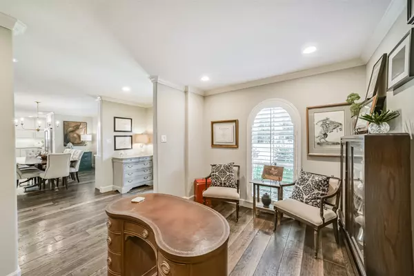 Houston, TX 77079,415 Bayou Knoll DR