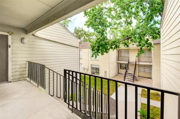 Houston, TX 77092,6200 W Tidwell RD #2608