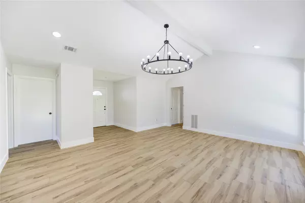 Webster, TX 77598,2830 Pilgrims Point DR