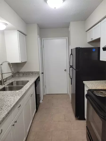 9700 Leawood BLVD #1501, Houston, TX 77099