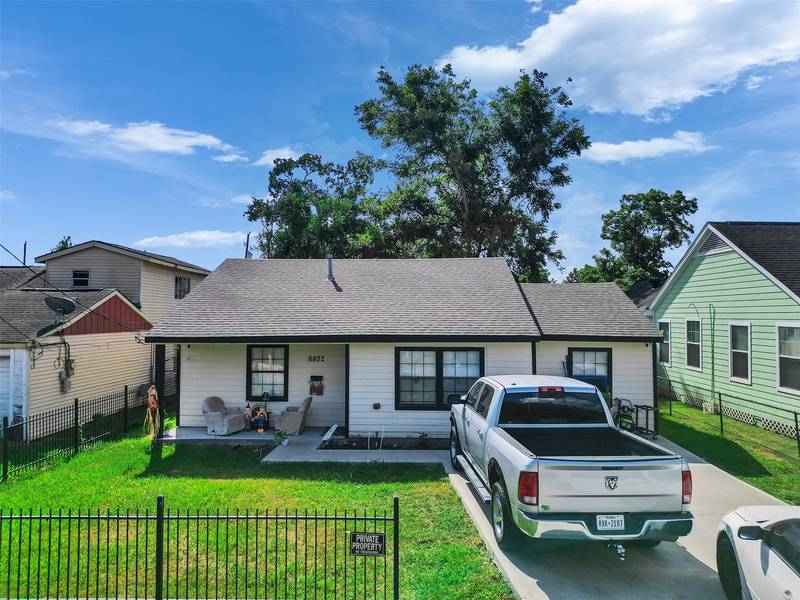 6802 Force ST, Houston, TX 77020