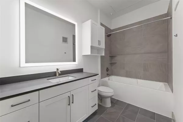 Houston, TX 77007,170 Malone ST #3207