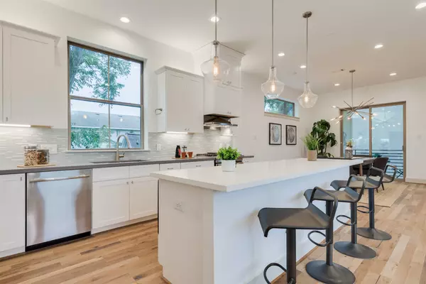 1414 Wichman ST, Houston, TX 77007