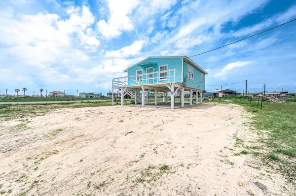 Sargent, TX 77414,658 Carancahua ST