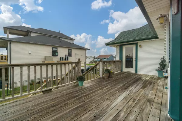 Bayou Vista, TX 77563,547 Pompano ST